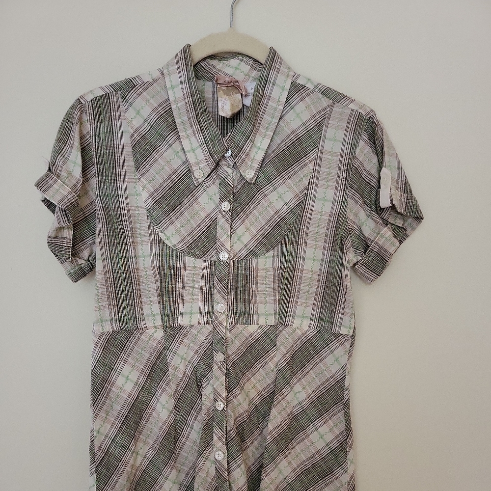O'Neill Plaid button up top 100% Cotton